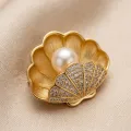 Elegant Seashell Freshwater Pearl Brooch with Sparkling Zirconia 11mm 2