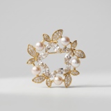 Butterfly Wreath Pearl Brooch 5.78mm thumbnail 1