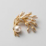 Ear of Wheat Pearl Brooch 11.5mm thumbnail 1
