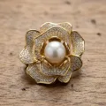 Elegant Gold Rose Pearl Brooch with Sparkling Rhinestones for Women 2