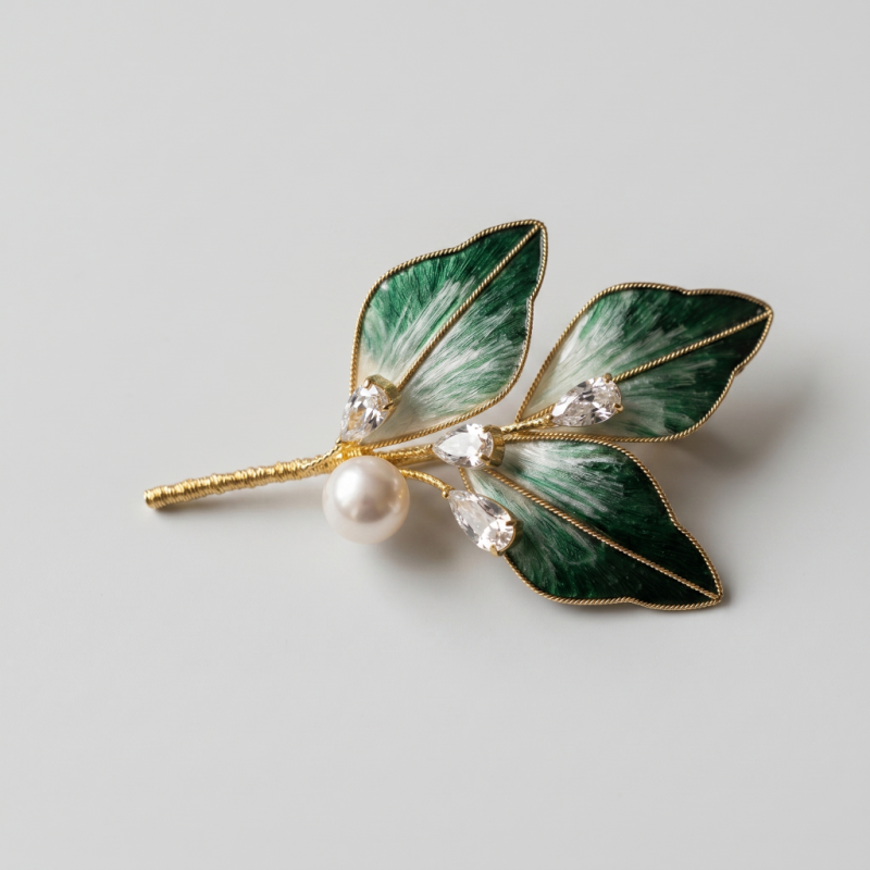 Green Leaf Rhinestone Pearl Brooch, 8.35mm - Image 1